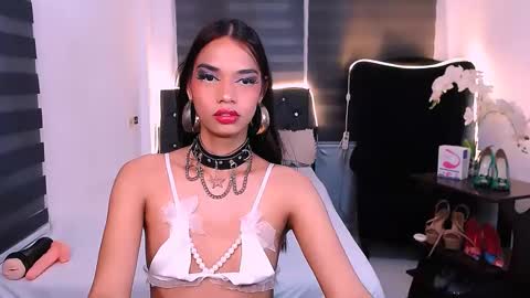 Snapshot of scarlette_sluttish_princess chatting on February 2025 10:40:01 AM scarlette online show from February 2025 10:40:01 AM