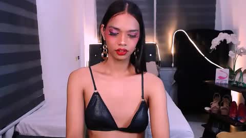 Snapshot of scarlette_sluttish_princess chatting on February 2025 12:00:02 PM scarlette online show from February 2025 12:00:02 PM