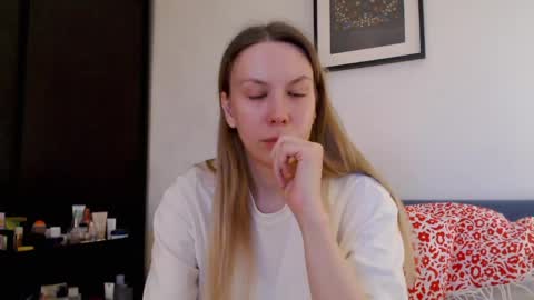 Snapshot of scarlettford chatting on May 2026 04:35:02 PM Scarlett online show from May 2026 04:35:02 PM