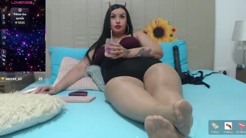 Snapshot of scarlettmyxx chatting on June 2026 10:34:01 PM Queen Scarlett online show from June 2026 10:34:01 PM