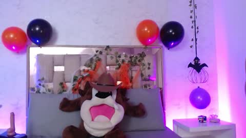 Snapshot of scarlettroxx chatting on October 2025 11:58:02 AM Scarlet online show from October 2025 11:58:02 AM