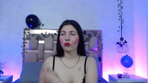 Snapshot of scarlettroxx chatting on November 2025 11:21:01 AM Scarlet online show from November 2025 11:21:01 AM