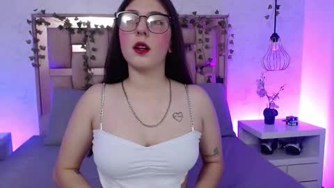 Snapshot of scarlettroxx chatting on November 2025 11:21:02 AM Scarlet online show from November 2025 11:21:02 AM