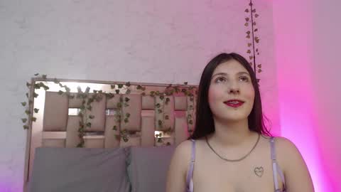 Snapshot of scarlettroxx chatting on December 2025 11:30:02 AM Scarlet online show from December 2025 11:30:02 AM