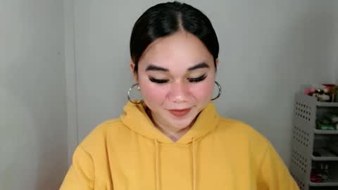 scarletvamp online show from April 2026 10:03:02 PM