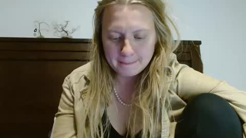 ScarTit Bernhard online show from February 2025 04:57:01 AM