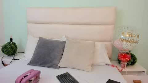 SCARLET online show from February 2026 12:45:01 PM