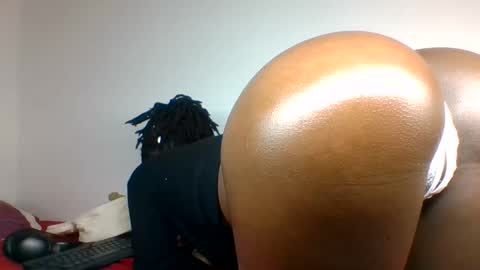 scentedfriction online show from December 2025 11:36:02 PM