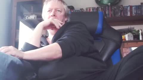 Snapshot of schnatter66 chatting on March 2025 09:07:01 AM Thomas online show from March 2025 09:07:01 AM