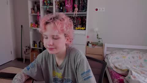 Rina online show from November 2025 07:31:02 AM