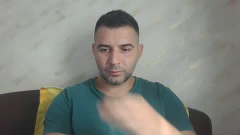 Snapshot of sclavro chatting on September 2025 07:23:01 AM Alin online show from September 2025 07:23:01 AM
