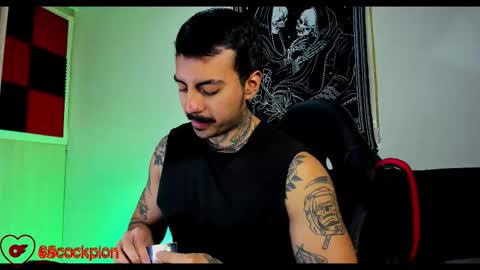 Snapshot of scockpion_ chatting on October 2025 06:56:02 AM Alejandro help me to reach 200 thumps up online show from October 2025 06:56:02 AM