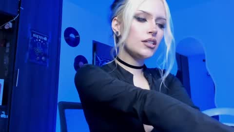 Goddess online show from April 2026 02:16:01 AM