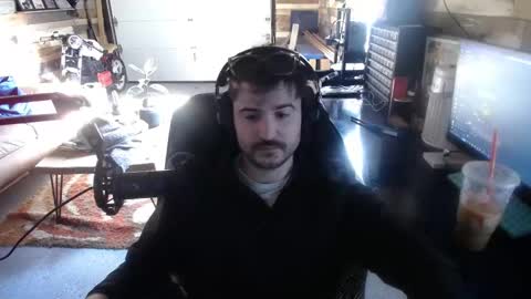 Snapshot of scotchthecat chatting on December 2024 04:03:01 PM Sup online show from December 2024 04:03:01 PM