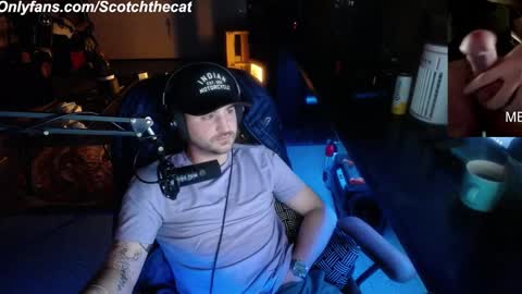 Snapshot of scotchthecat chatting on January 2025 11:54:01 PM Sup online show from January 2025 11:54:01 PM