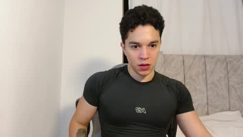 Snapshot of scott_brasher1 chatting on December 2025 03:00:02 AM Twitter Scott brasher1 Instagram Camiloestuardo2 online show from December 2025 03:00:02 AM