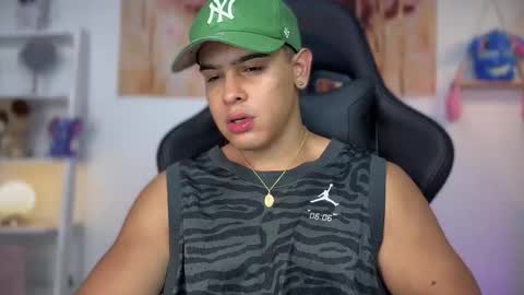 Snapshot of scott_flintt chatting on November 2025 12:24:01 AM Andrew Flintt online show from November 2025 12:24:01 AM