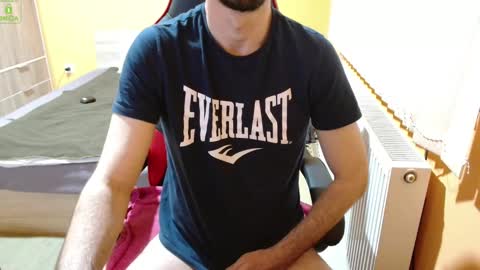 Snapshot of scotty_98 chatting on February 2025 07:59:02 PM scotty_98 online show from February 2025 07:59:02 PM