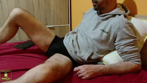 scotty_98 online show from April 2026 07:01:02 PM