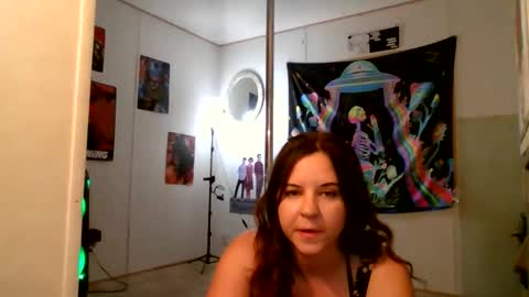 Snapshot of screamqueenp chatting on May 2026 06:08:01 AM PennyWise online show from May 2026 06:08:01 AM