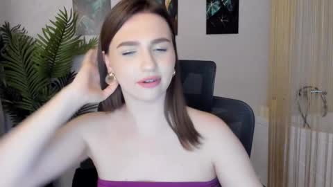 Kate online show from February 2025 03:21:02 PM