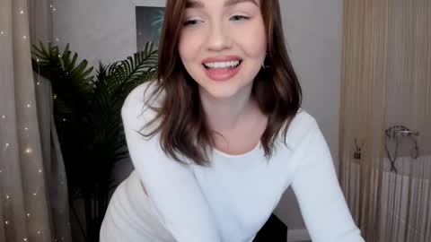 Kate online show from February 2025 02:43:02 PM