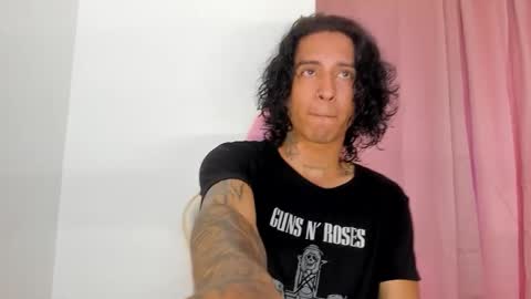 Snapshot of sean_royal chatting on February 2026 08:05:01 PM online show from February 2026 08:05:01 PM