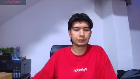 Snapshot of sebas_brown1 chatting on December 2024 06:46:01 PM SEBASTIAN online show from December 2024 06:46:01 PM