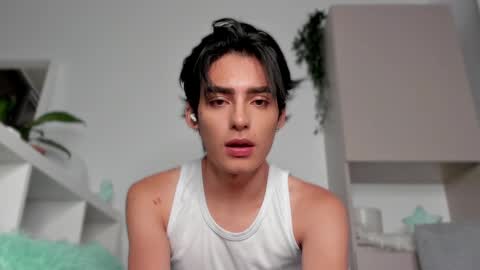 sebastian online show from February 2025 02:28:01 AM