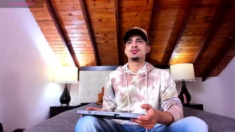 Snapshot of sebastian_berne chatting on February 2025 02:29:02 PM Sebastian Berne online show from February 2025 02:29:02 PM