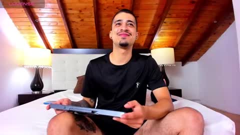 Snapshot of sebastian_berne chatting on February 2025 08:07:02 PM Sebastian Berne online show from February 2025 08:07:02 PM