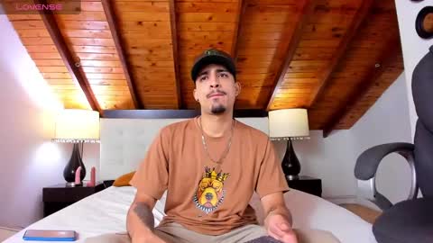 Snapshot of sebastian_berne chatting on February 2025 07:16:02 PM Sebastian Berne online show from February 2025 07:16:02 PM