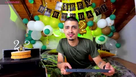 Snapshot of sebastian_berne chatting on February 2025 01:55:02 PM Sebastian Berne online show from February 2025 01:55:02 PM