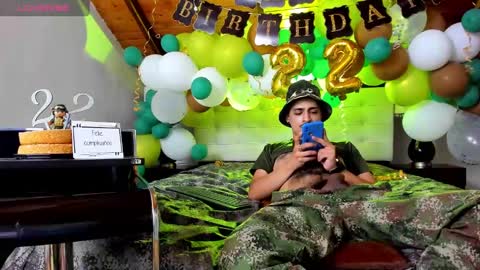 Snapshot of sebastian_berne chatting on February 2025 08:05:02 PM Sebastian Berne online show from February 2025 08:05:02 PM