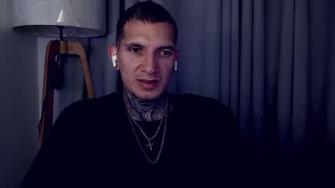 Snapshot of sebastian_muss chatting on October 2025 01:53:02 PM Sebastian online show from October 2025 01:53:02 PM