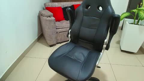 juan  sebastian online show from March 2025 04:00:02 PM