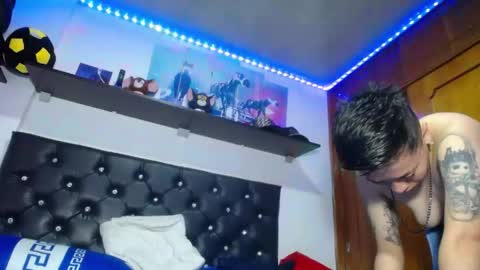 Snapshot of sebastian_posse chatting on April 2026 01:58:02 AM Myystiic online show from April 2026 01:58:02 AM