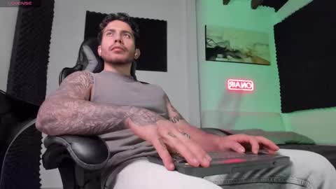 Lucian Sinclair online show from November 2025 03:50:01 AM