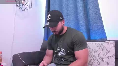 Instagram jeanpaulfit  online show from February 2025 03:38:01 PM