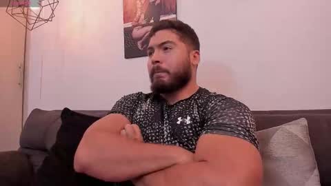 Instagram jeanpaulfit  online show from September 2025 11:59:02 PM