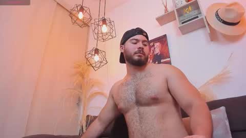 Instagram jeanpaulfit  online show from March 2026 09:44:02 PM