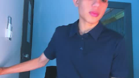 Sebastian online show from December 2025 09:33:02 PM