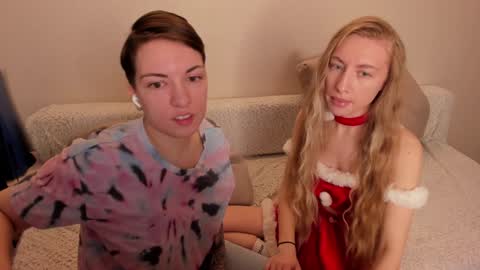 Amanda and  pair in a real life we love each other but can play with you online show from December 2024 03:20:02 PM