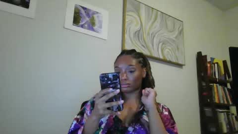 Snapshot of secretdesirecontent chatting on March 2025 06:24:01 AM Priceless Domme online show from March 2025 06:24:01 AM