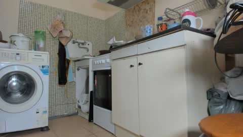 seductive_she_wolf online show from October 2025 12:16:01 PM