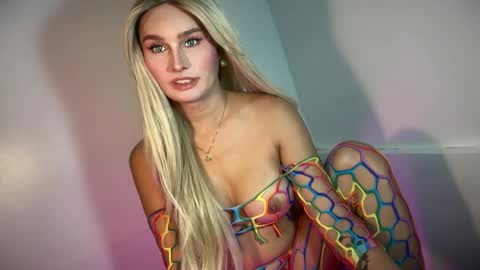 Snapshot of seductive_temptation1 chatting on May 2026 10:53:02 AM cath online show from May 2026 10:53:02 AM