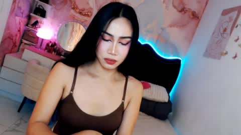 Snapshot of seductive_vana chatting on July 2026 10:12:01 PM Vanessa online show from July 2026 10:12:01 PM