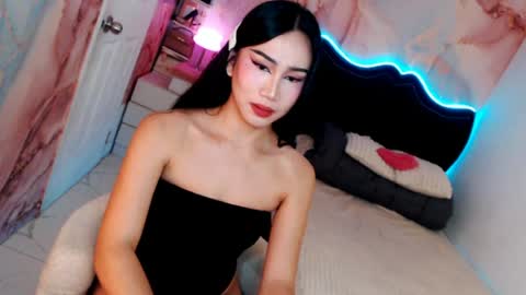 Snapshot of seductive_vana chatting on July 2026 02:05:17 AM Vanessa online show from July 2026 02:05:17 AM