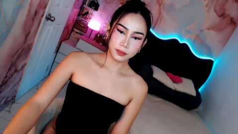 Snapshot of seductive_vana chatting on July 2026 11:21:02 PM Vanessa online show from July 2026 11:21:02 PM