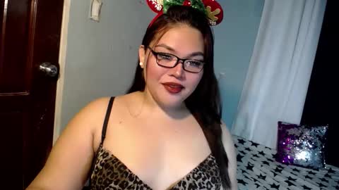 Its me Jazzi online show from December 2025 05:02:01 AM